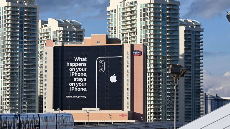 A Apple vangloriou-se em janeiro da privacidade do iPhone numa grande publicidade em Las Vegas, na Ces. Já foram descobertos dois casos de falhas de privacidade desde então