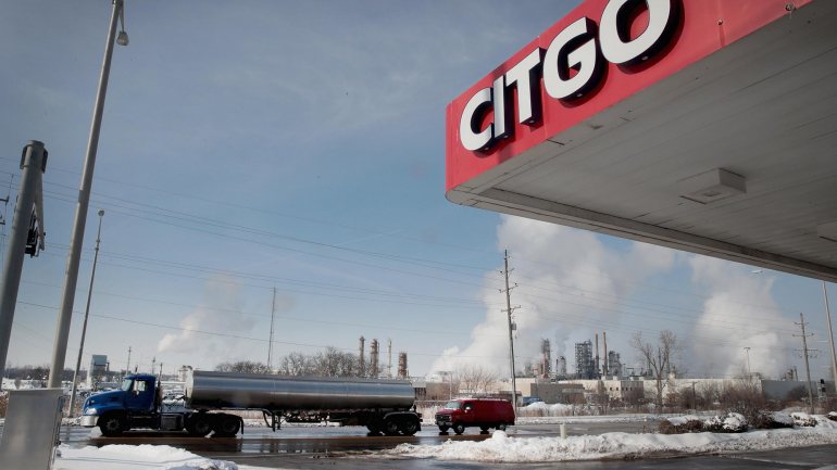 A rede da CITGO é composta por mais de cinco mil postos de gasolina. Emprega mais de três mil trabalhadores nos Estados Unidos da América