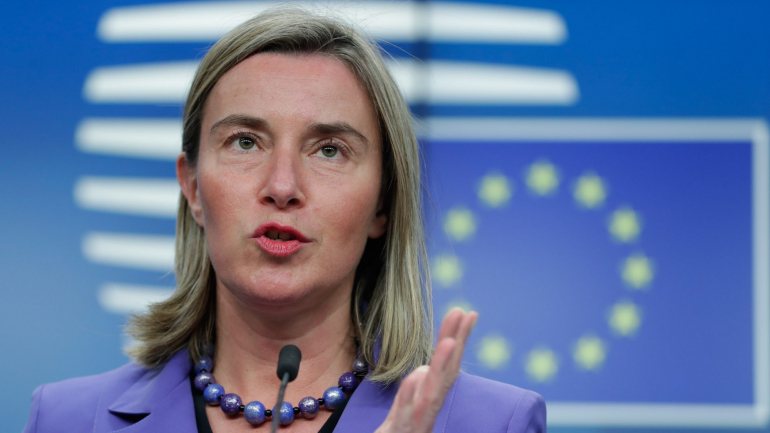 Mogherini falou aos jornalistas em Bruxelas, após reunião ministros dos Negócios Estrangeiros dos 28