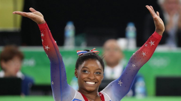 Aos 21 anos, Simone Biles arrecadou quatro medalhas de ouro, uma de prata e outra de bronze nos Mundiais de ginástica artística de 2018