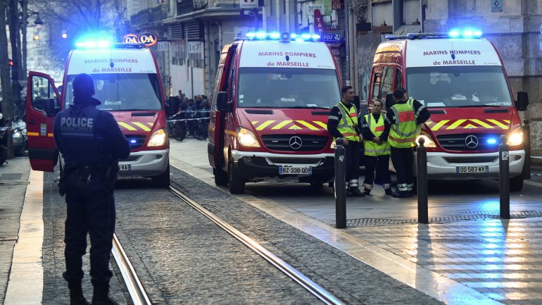 O ataque ocorreu numa das principais artérias da cidade, na interceção entre a Canebière e a rua de Rome