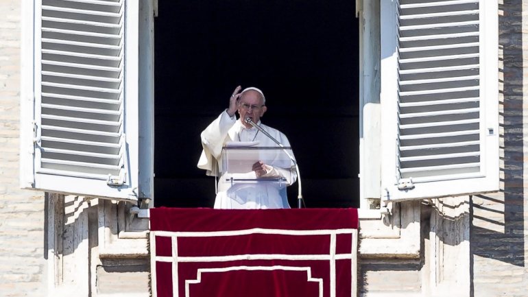 As palavras de Francisco surgem na véspera de uma cimeira do Vaticano sobre o abuso sexual por parte do clero e ocultação de casos pela hierarquia da Igreja