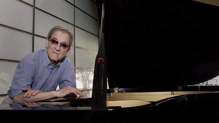 O pianista português José Carlos Sequeira Costa morreu nos Estados Unidos, onde residia, aos 89 anos, vítima de cancro, confirmou hoje à Lusa fonte próxima da família