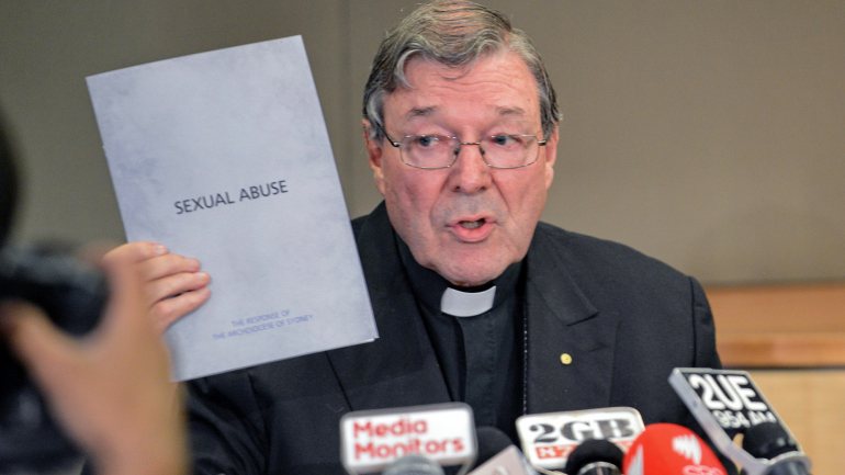 O cardeal foi considerado culpado de cinco crimes de abuso sexual de dois menores.