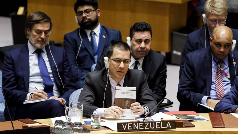 &quot;Denunciamos o Governo dos Estados Unidos, por organizar, financiar e liderar a agressão contra a Venezuela&quot;, disse Jorge Arreaza, o ministro das Relações Exteriores