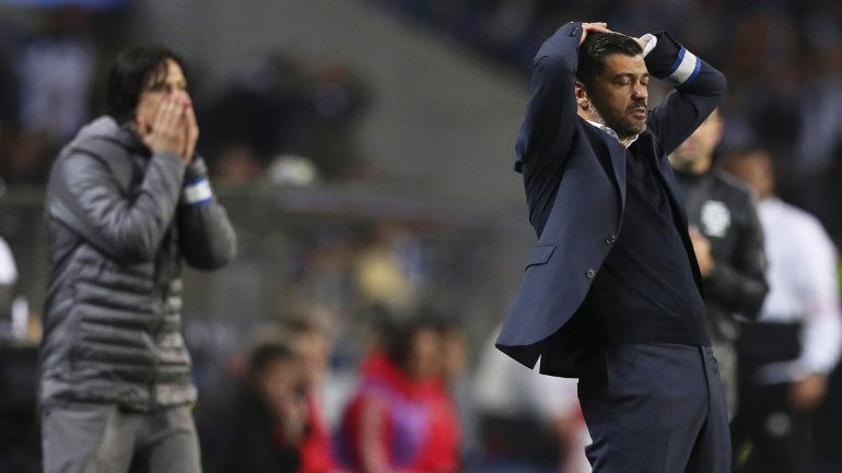 Sérgio Conceição ficou desiludido com a derrota num clássico onde o FC Porto &quot;tentou tudo&quot;