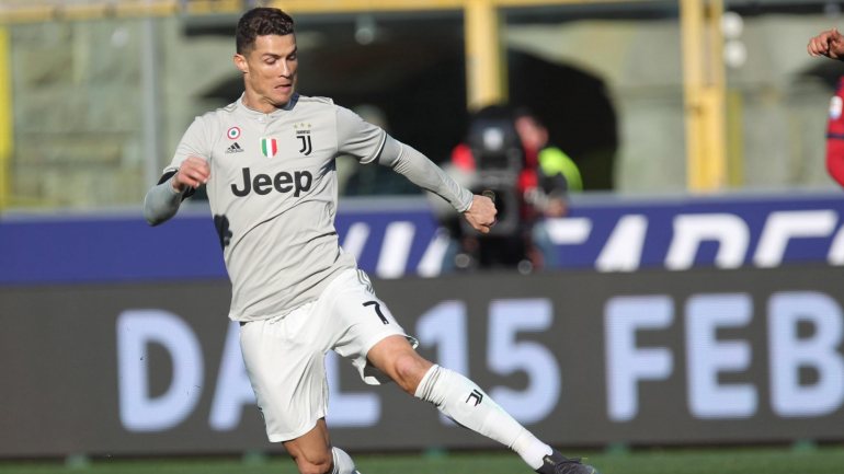 Cristiano Ronaldo vai sentar-se no banco de suplentes no jogo com a Udinese, da 27.ª jornada da liga italiana de futebol