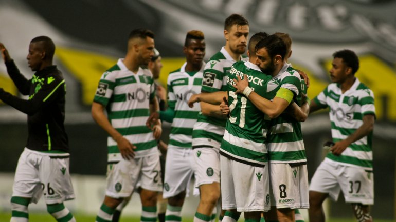 Os leões conquistaram uma vitória fora de casa que permite não deixar &quot;fugir&quot; o Sporting de Braga, que venceu o Vitória de Guimarães mas continua a três pontos de distância