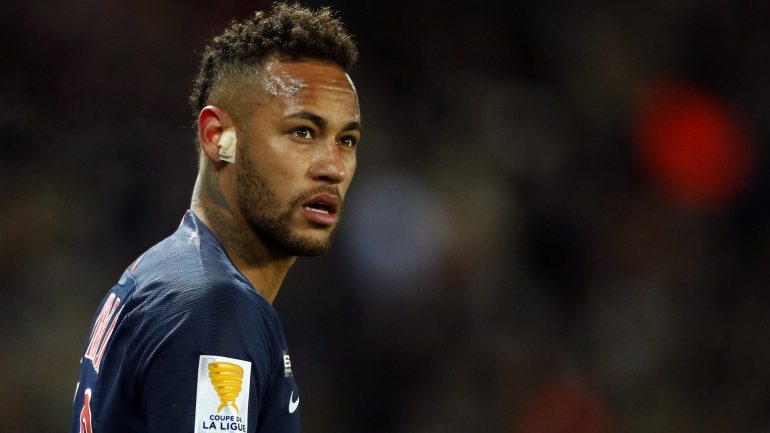 As autoridades entendem que, por ser residente fiscal em Espanha em 2017, Neymar devia ter declarado essas verbas no país
