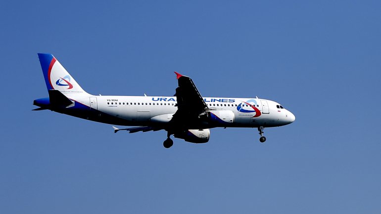 O Airbus A321 da Ural Airlines fazia a ligação entre Bahrain e Moscovo