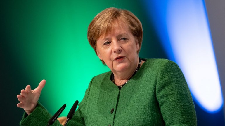 Creio que é um conceito muito bom para o futuro&quot;, indicou Angela Merkel, em Berlim