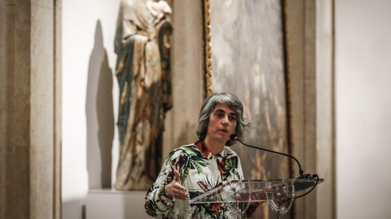 A ministra da Cultura falava esta sexta-feira numa cerimónia de entrega de dois quadros do pintor Bento Coelho da Silveira ao Museu Nacional de Arte Antiga