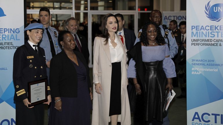 A atriz falava diante de ministros e de outros representantes de todo o mundo que participavam em Nova Iorque numa conferência sobre as operações de manutenção de paz da ONU