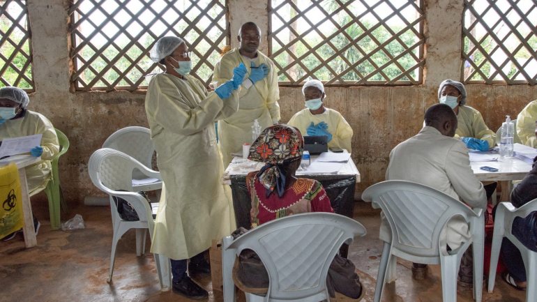 O registo de casos de contágio do vírus Ébola cresceu na última semana fixando-se 1.439, dos quais 1.373 confirmados e 66 possíveis