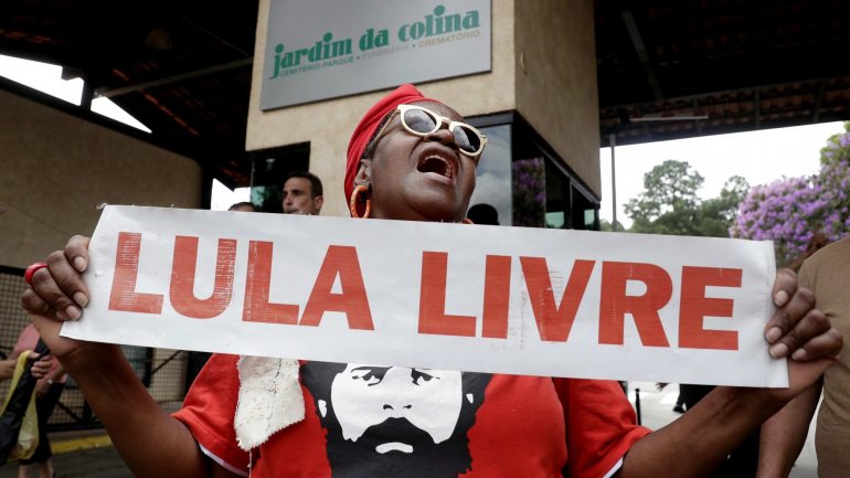 Partido dos Trabalhadores informa ainda que a Campanha 'Lula Livre' vai transmitir as manifestações através da plataforma Youtube