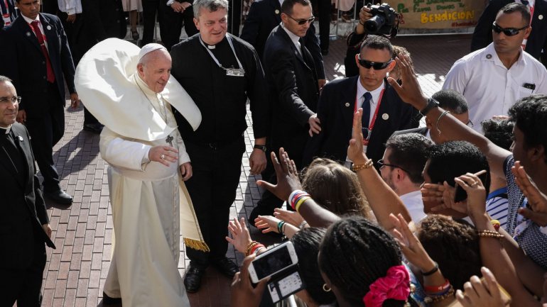O sacerdote reconhecido pelo Papa Francisco dedicou a vida a cuidar de crianças, doentes, idosos e pobres