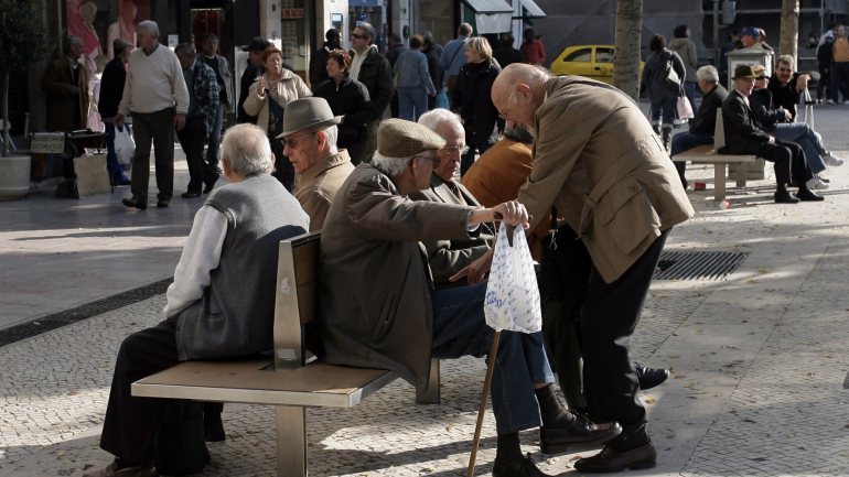 O número de pensionistas deverá crescer de 2,7 para 3,3 milhões até 2045, informa estudo da Fundação Francisco Manuel dos Santos