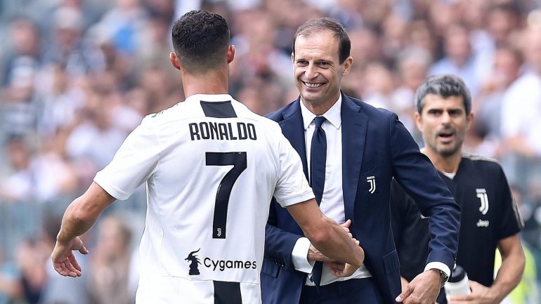 Cristiano Ronaldo pode conquistar o segundo troféu coletivo no primeiro ano ao serviço da Juventus
