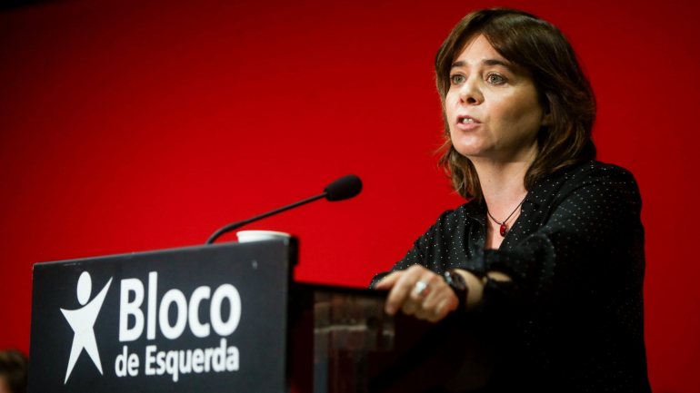 Catarina Martins falou no encerramento da Conferência dos Jovens do BE, em Lisboa