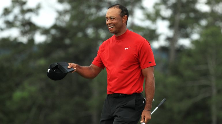 Tiger Woods tornou-se o segundo mais velho de sempre a ganhar o Masters de Augusta