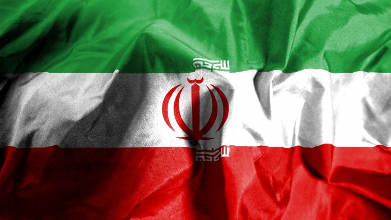 &quot;A nação iraniana não fica de braços cruzados face à animosidade&quot;, indicou o guia supremo do Irão
