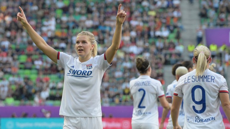 A norueguesa de 23 anos marcou três golos em pouco mais de 15 minutos