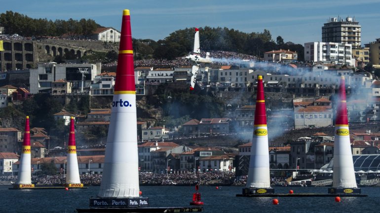 A Red Bull Air Race chegou a passar por Portugal várias vezes