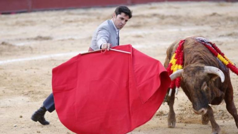 Fran Rivera é um conhecido e premiado toureiro espanhol