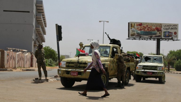 António Guterres condenou o uso excessivo da força pelas autoridades sudanesas contra os manifestantes