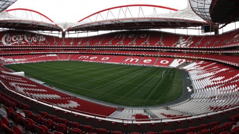A elevada capacidade do estádio da Luz (com mais de 65 mil lugares) contribuiu para a escolha