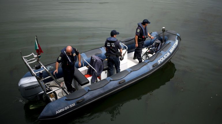 A Polícia Marítima está a investigar o alegado desaparecimento e a levar a cabo buscas