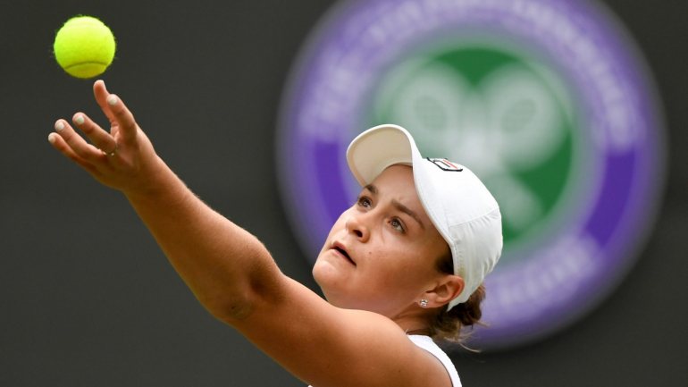 A australiana bateu a chinesa Saisai Zheng, 43.ª WTA, em dois 'sets', pelos parciais de 6-4 e 6-2