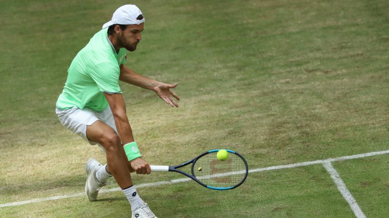 João Sousa conseguiu passar pela segunda vez à ronda seguinte em Wimbledon e tentará agora igualar o melhor resultado de 2016