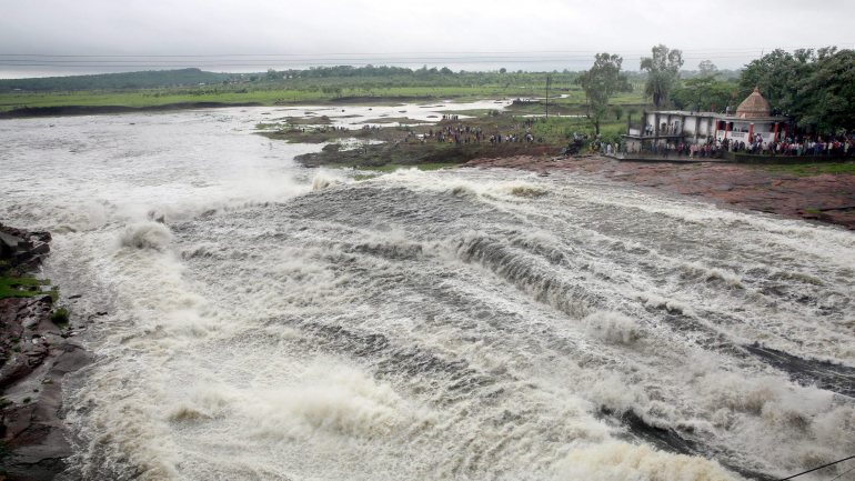 Desde segunda-feira morreram 34 pessoas, vítimas das chuvas de monção