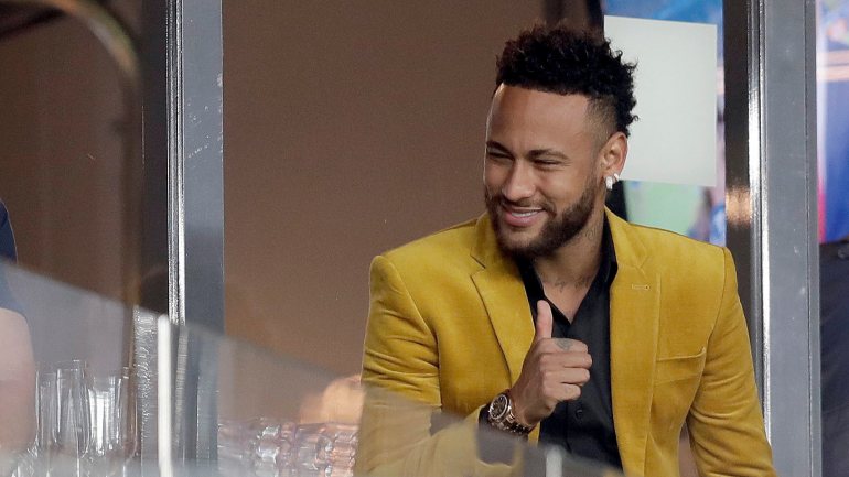 Neymar foi transferido do FC Barcelona para o PSG, em 2017, por 222 milhões de euros