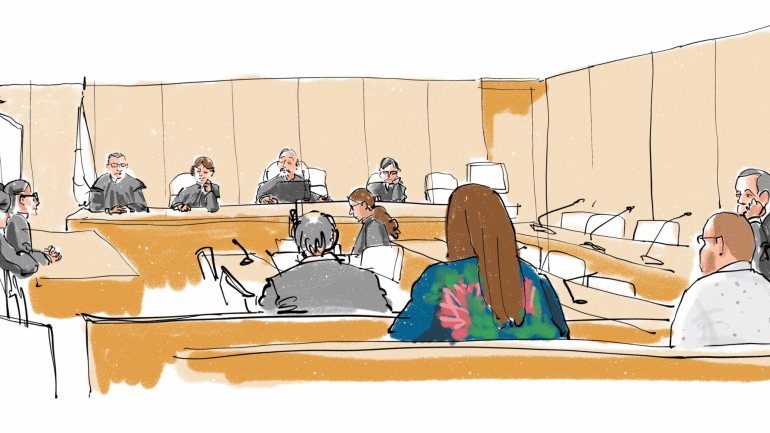 Imagem da primeira sessão do julgamento, no Tribunal de Almada