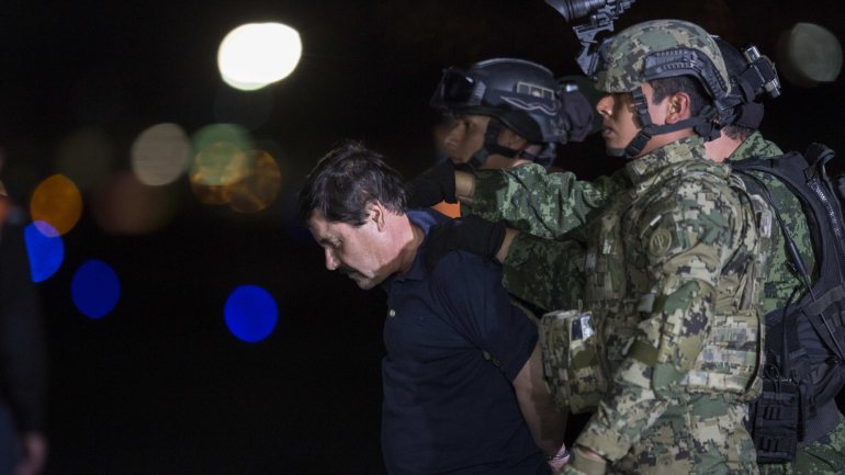 Joaquin Guzmán, de 62 anos, foi acusado de ter dirigido entre 1989 e 2014 o cartel de Sinaloa, que enviou para os Estados Unidos mais de 154 toneladas de cocaína e grandes quantidades de heroína, metanfetaminas e marijuana