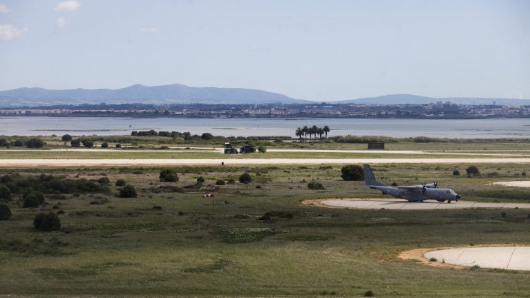A ANA e o Estado assinaram em 08 de janeiro o acordo para a expansão da capacidade aeroportuária de Lisboa