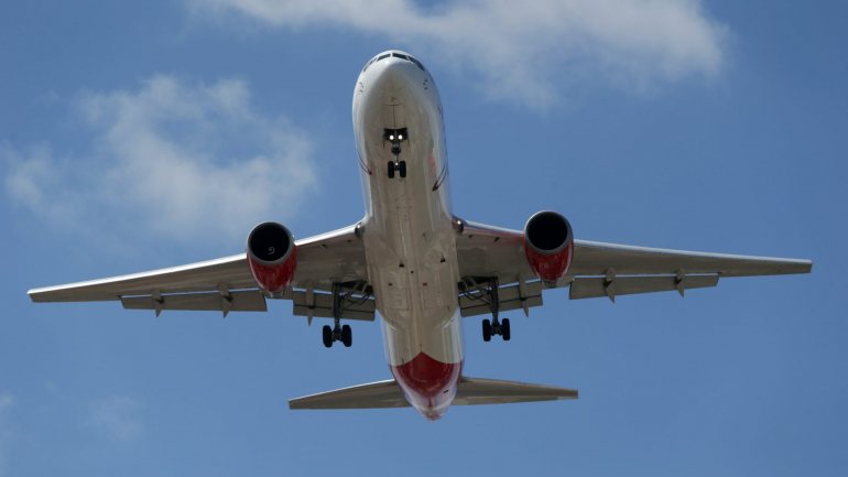 A campanha tem o intuito de “alertar e sensibilizar para o impacto do ruído dos aviões sobre a cidade de Lisboa”