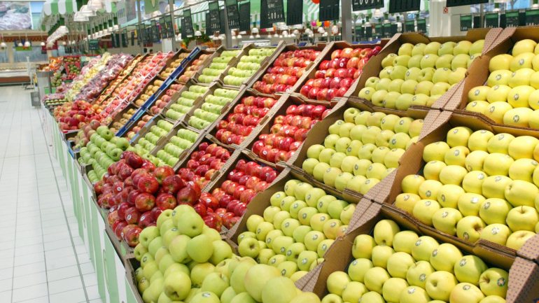 As lojas passam a ter que ter &quot;alternativas de embalagem primária de pão, frutas e legumes vendidos a granel&quot;