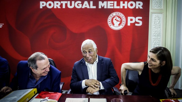 O líder socialista juntou a comissão política do partido, em Lisboa, para aprovar a lista de candidatos às legislativas de outubro