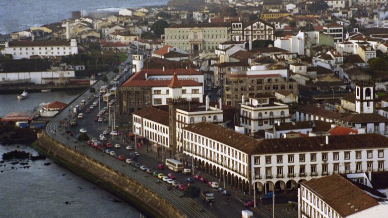 A quinta edição da festa branca &quot;PDL White Ocean&quot; está marcada para o dia 03 de agosto em Ponta Delgada, Açores