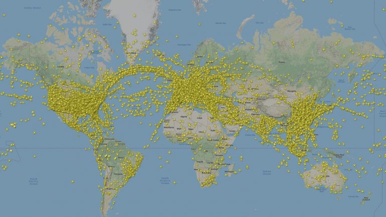 As inúmeras aeronaves que voam na Terra em simultâneo. Esta é uma imagem do dia 24 de julho, em que o recorde foi batido