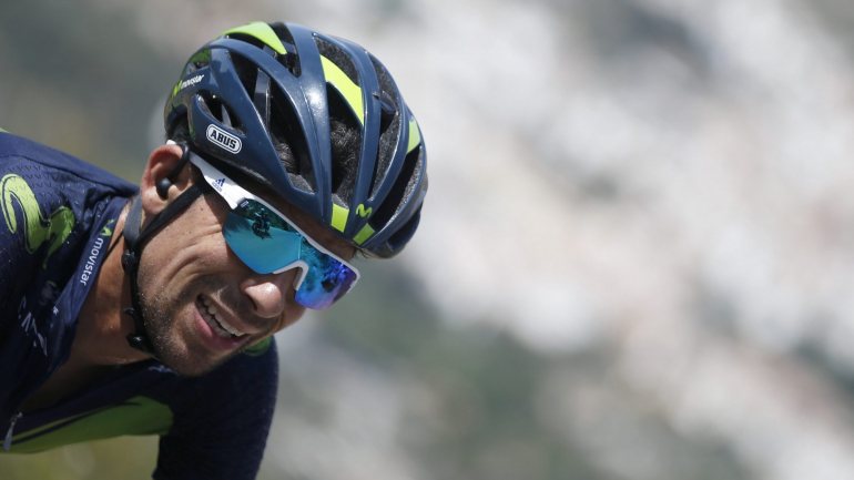 O ciclista português renovou recentemente o contrato com a Movistar