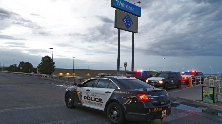 Do tiroteio em Walmart resultaram 22 mortos e 26 feridos