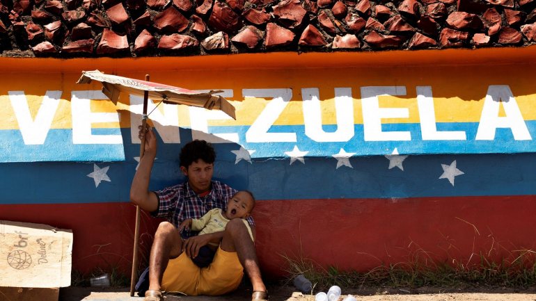 Juan Guaidó agradeceu a decisão e solidariedade da Colômbia