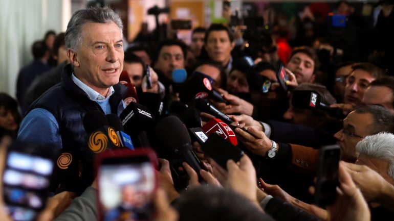 A escolha dos argentinos vai ser entre a reeleição de Macri ou o regresso da ex-Presidente Cristina Kirchner