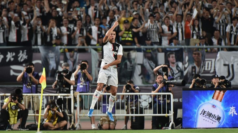 Ronaldo ganhou Campeonato e Supertaça no primeiro ano em Itália pela Juventus, além da Liga das Nações por Portugal