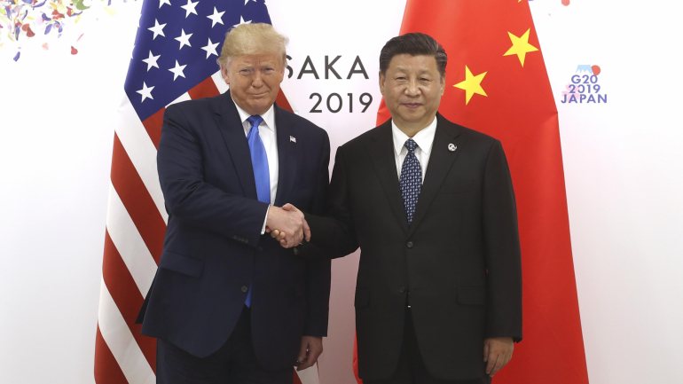 Donald Trump já tinha dado a entender que quer uma reunião com Xi Jinping para juntos discutirem as tensões que abalam Hong Kong há mais de dois meses
