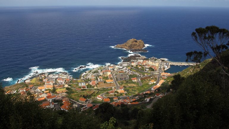 O governante falava na cerimónia de assinatura de um protocolo entre o Governo Regional da Madeira e a AICEP